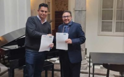 UDET firma convenio de prácticas pre profesionales con el Hotel Carlota, de Quito