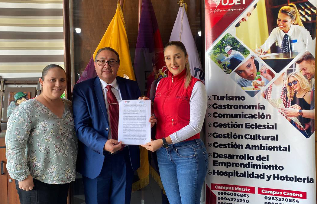 Universidad UDET firma convenio con el GAD de Tumbaco