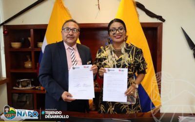 Universidad UDET firma convenio con prefectura de Napo