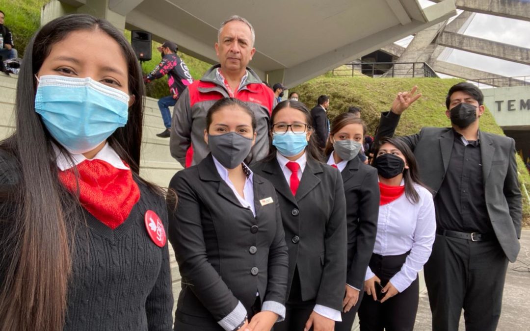 Alumnos de la Universidad UDET realizan prácticas preprofesionales